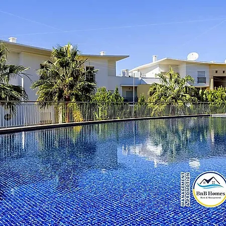 מלון Homes With Panoramic Terrace 5*